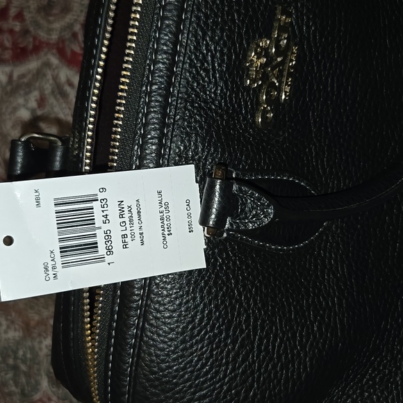 Coach - Picture 2 of 6